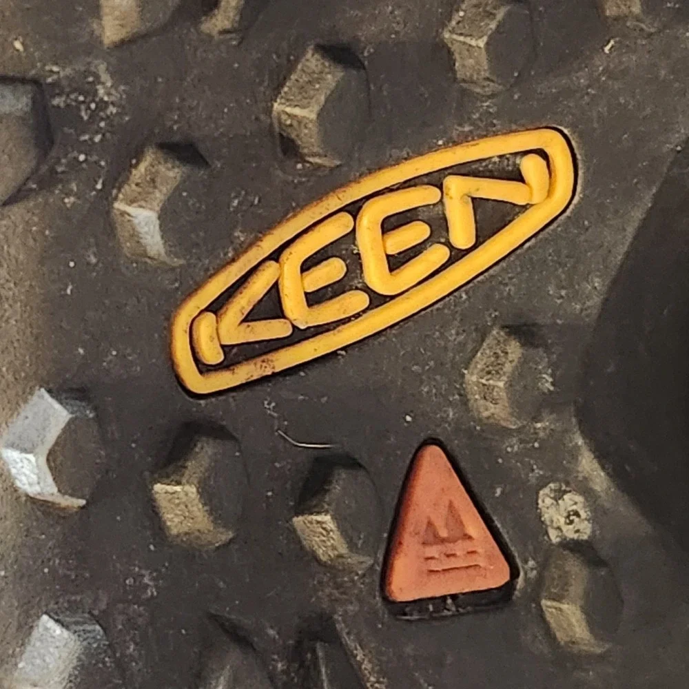 Keen Boots Mens 8 Black Tempo Flex Mid Waterproof Hiking Gorpcore‎